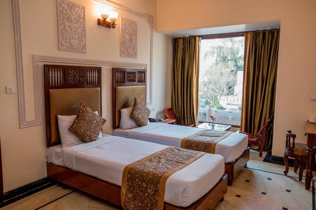 Hotel Nahargarh Haveli-Near Train Station Metro Jaipur Exterior foto